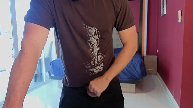 AlansonofDaddy Adlı Modelin Canlı XXX Sohbeti
