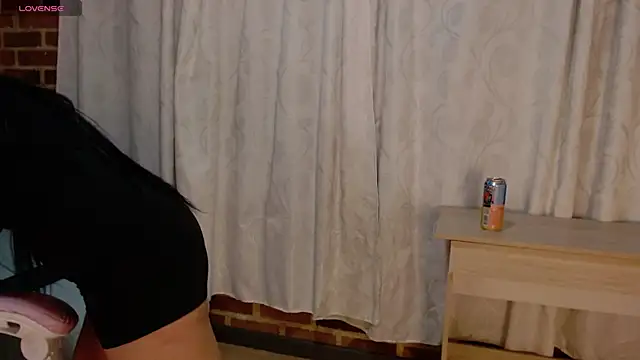 Chatroom XXX en direct de ailyngg