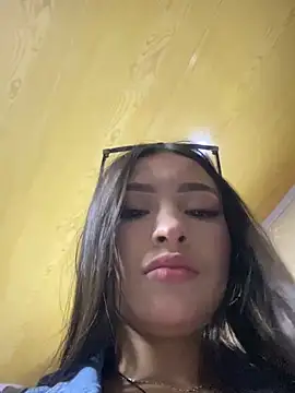 Itze_Mua Chat XXX in diretta