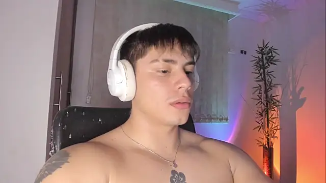 XXX chat uživo modela Giordano_Russo
