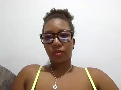 megan-hotxx's Live XXX Chat