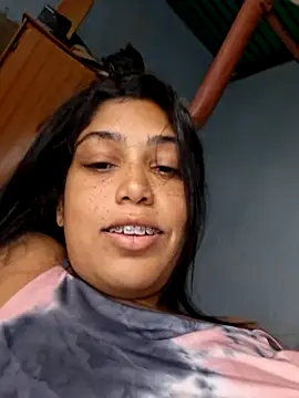 Putaalexa Adlı Modelin Canlı XXX Sohbeti