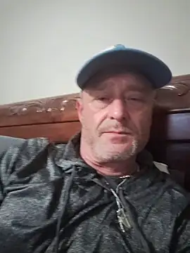 Slydog1010's Live XXX Chat