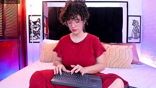 Isabella_Flores' Live XXX Chat