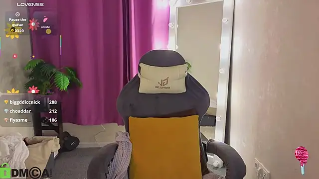 R0cket_bunny's Live XXX Chat