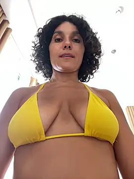 Chatroom XXX en direct de _CurlySue_