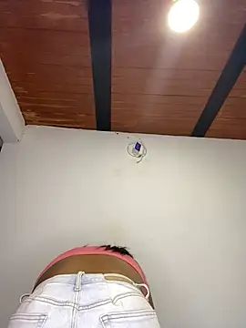 Mariia_VictoriiaのライブXXXチャット