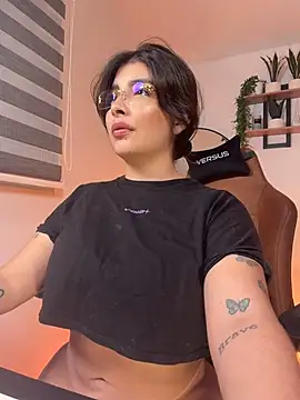Chat XXX en directo de LisaMonroe_