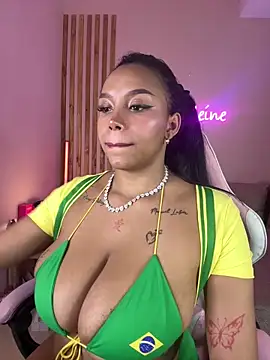 MadeleineSanez's Live XXX Chat