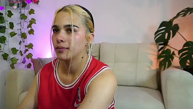 Chat +18 de Nahoo__ ao vivo