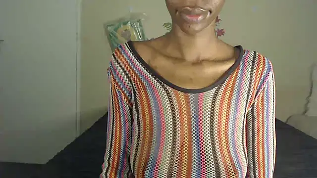 Blacktittiex02's Live XXX Chat