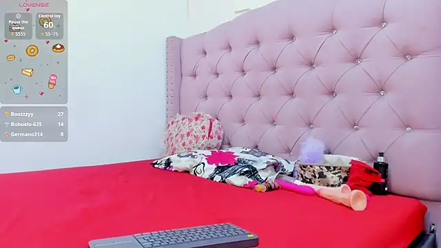 KimberlyBoonee's Live XXX Chat