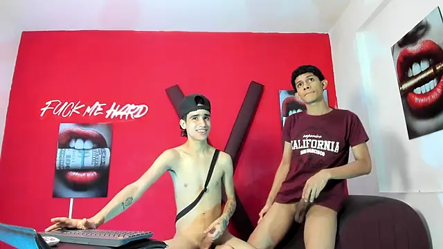 TWINKS_BOYSX's Live XXX Chat