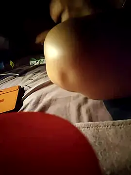 -Tara-a's Webcam Show