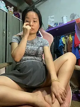 Ivy_Trix2's Live XXX Chat