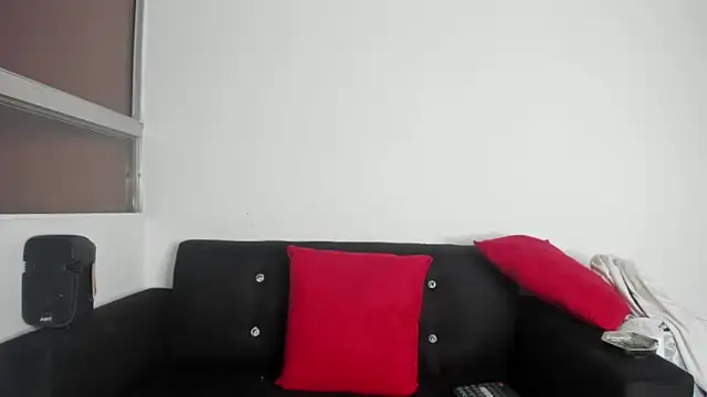XXX chat uživo modela Onion_knight