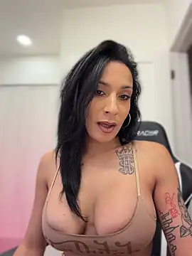 XXX chat uživo modela FerrariFrench