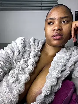 __Fifi's Live XXX Chat
