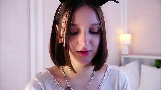 FalineBeacher 라이브 XXX 채팅