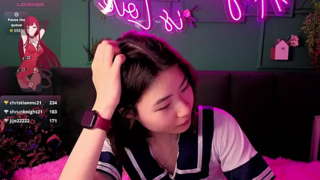 Runi_Asian's Live XXX Chat