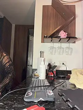 crystal_bunny7's Live XXX Chat
