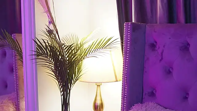 SaraiAngel 即時 XXX 聊天