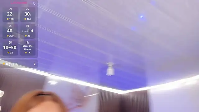 צ'אט XXX בשידור חי של SABRIINA_TAY