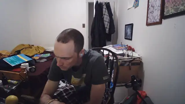 JohnnyMoves – Naživo XXX chat