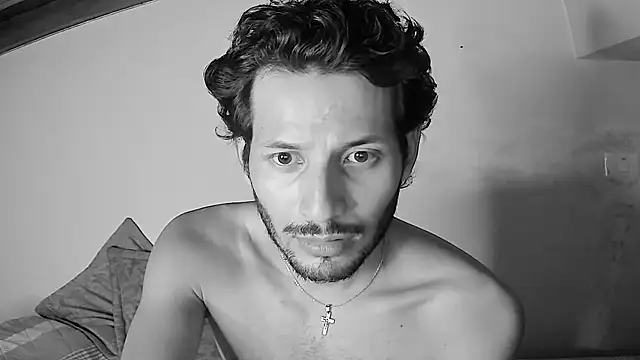 Nicholasrodrii Live XXX-Chat