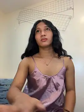 slutty_aki Chat XXX live