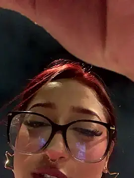 Chat XXX en directo de LilithMonette