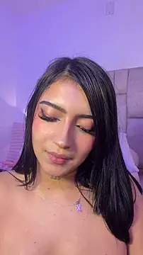 Chat +18 de Nicolegh_ ao vivo