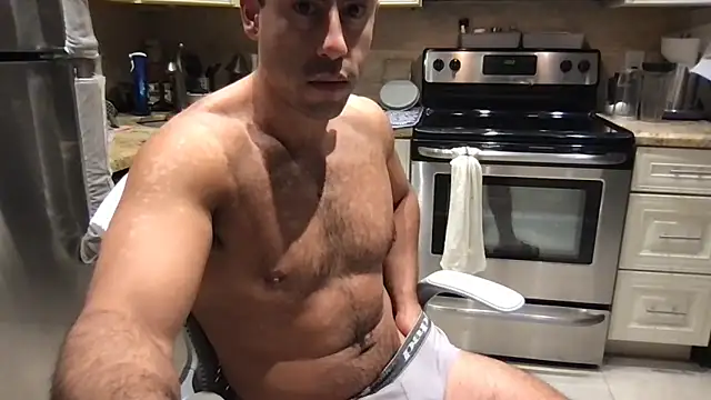 BigGuyMuscle – Naživo XXX chat