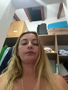 moniquerainx's Live XXX Chat