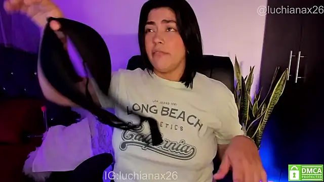 Онлайн чат XXX lucy26_