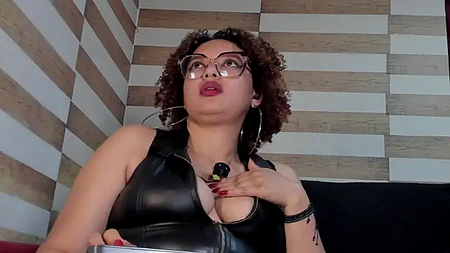 MissVioleta1's Live XXX Chat