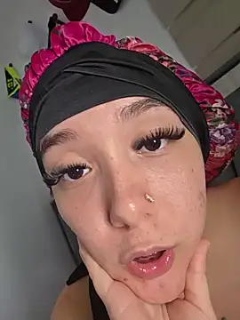alaia_princess' Live XXX Chat