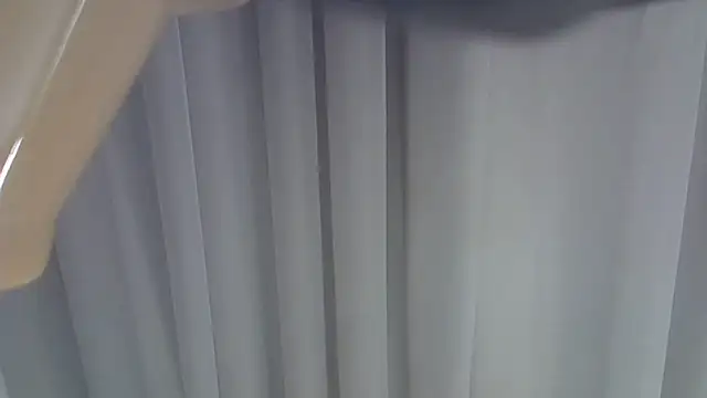 SkinnyKitten's Webcam Show