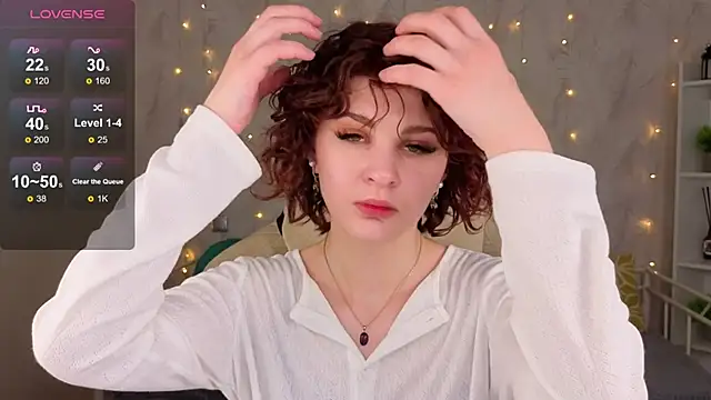 Kira__Fluffy's Live XXX Chat