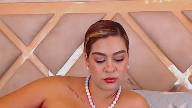 Chat +18 de JoannaStanford ao vivo