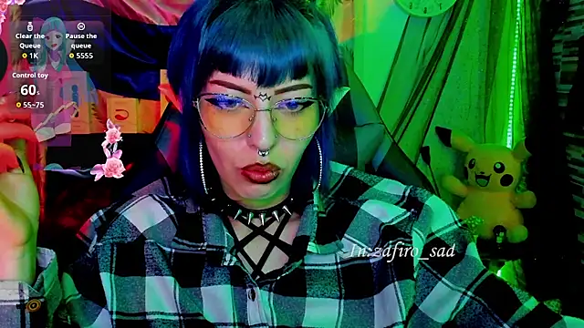 Chat XXX en directo de BlueElyxra