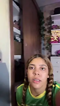 hannachris-'s Live XXX Chat