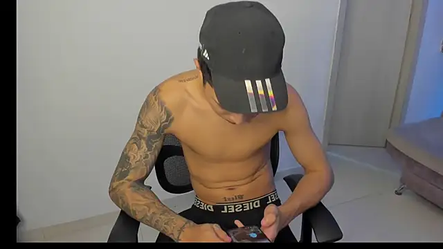 ZAndrew_Gold Live XXX-chat
