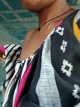 Sweet-runi Chat XXX live