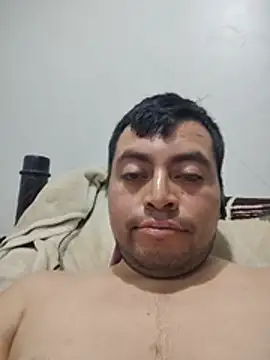 Wolf23maverick's Live XXX Chat