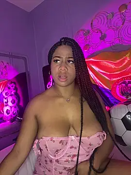 Sofi_Fox_ Adlı Modelin Canlı XXX Sohbeti