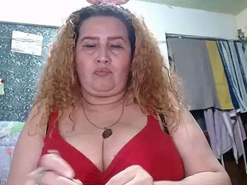 Chat XXX en directo de Perla1981--