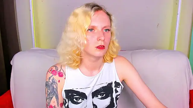 LikiLips' Live XXX Chat