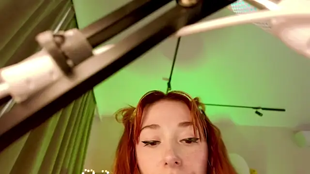 Chatroom XXX en direct de Anna_Prince