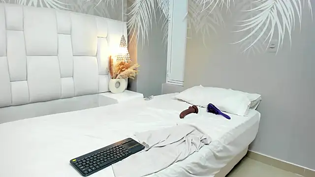 your_sissytrans' Live XXX Chat